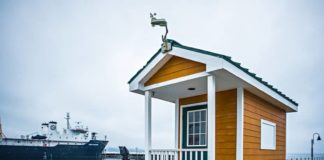 Tiny House Laws & Regulations: State by State Details Tiny house on wheels