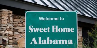 25 Best Credit Unions in Alabama Alabama State sign