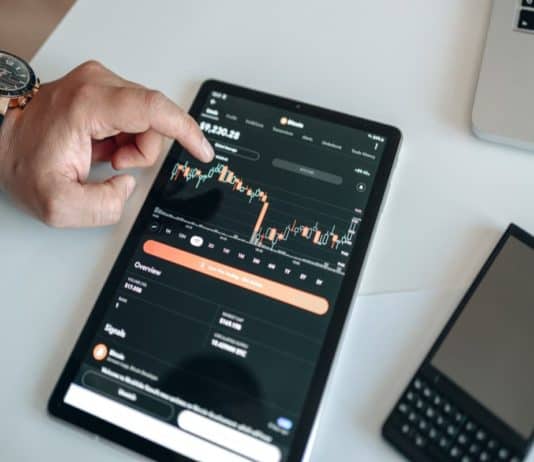 Why Do Some People Prefer CFDs To ‘Real’ Assets? Why Do Some People Prefer CFDs To Real Asset