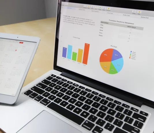 4 Red Flags Warning You Of Financial Infidelity 4 Red Flags Warning You Of Financial Infidelity