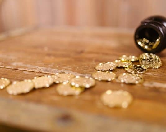 Here’s What You Should Know Before You Buy Gold Here’s What You Should Know Before You Buy Gold