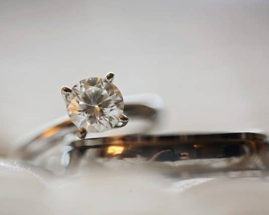 How Cleaning out Your Jewelry Drawer can Earn you a Surprising Amount of Money How Cleaning out Your Jewelry Drawer can Earn you a Surprising Amount of Money