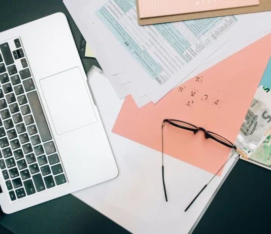 Can I Mail My Tax Return In A Regular Envelope? IRS Tips Can I Mail My Tax Return In A Regular Envelope