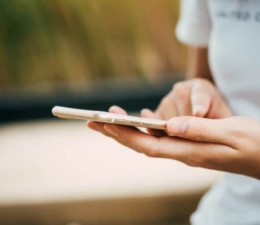 Choosing the Right Phone Plan Choosing the Right Phone Plan