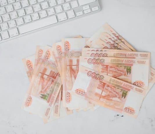 Is It Smart To Buy Rubles Right Now? – Pros And Cons Of Investing In Russian Currency Is it smart to buy rubles right now