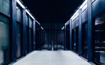 Exploring The Benefits And Drawbacks Of Virtual Private Servers For Businesses Exploring The Benefits And Drawbacks Of Virtual Private Servers For Businesses