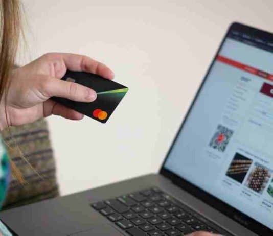 Does Kona Ice Take Cards? Convenience At Your Fingertips         Does Kona Ice Take Cards