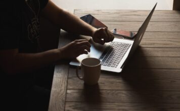 From Data Silos To Connected Systems: Navigating MuleSoft Solutions Navigating MuleSoft Solutions